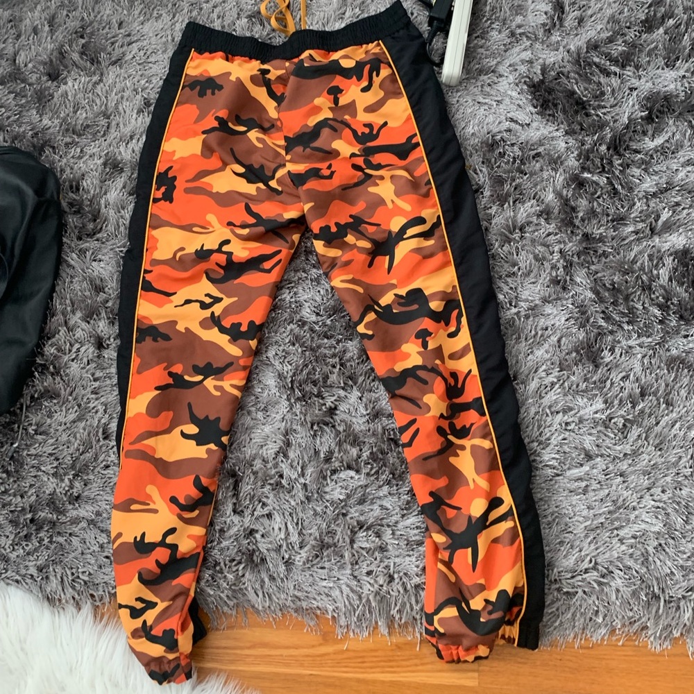 Camo pants